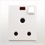 Schneider Vivace Switched Socket with Neon 15A 1way 1gang KB15_15N